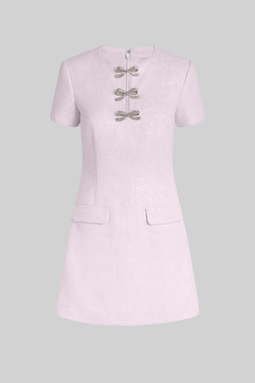 Vestido A-Linha com Laço e Pedrarias Bordadas à Mão – Elegância e Sofisticação