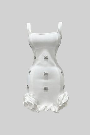 Vestido Mini Estruturado com Babados Esculpidos e Cristais Bordados à Mão