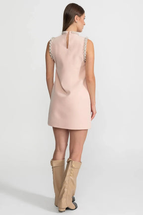 Vestido Lumini com Gola Pérola e Pedrarias Bordadas à Mão