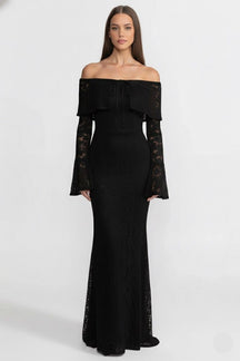 Vestido Longo Ombro a Ombro com Renda — Elegância Atemporal