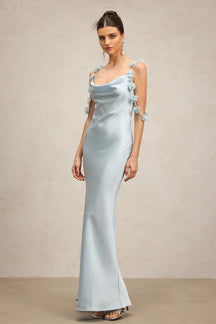 Vestido Longo Azul em Seda com Alças Florais e Cintura Alta Estruturada
