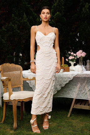 Vestido Halter com Bordado à Mão em Pedrarias e Recortes Sensuais – Elegância Escultural para Ocasiões Especiais