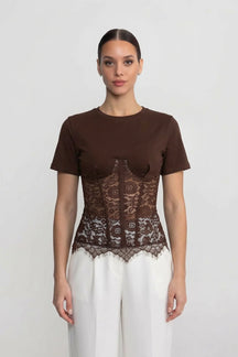 Blusa com Aplicação de Renda
