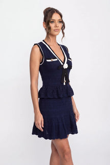 Vestido Míni de Alfaiataria Detalhe de Laço