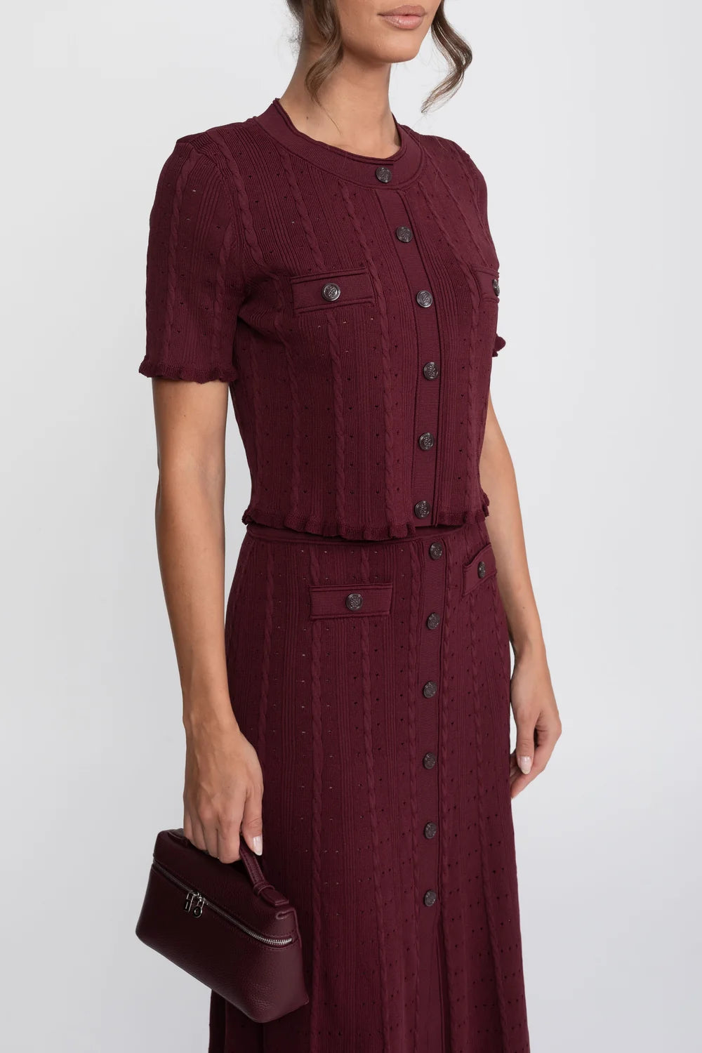Conjunto Elegante em Tricot com Manga Curta e Saia