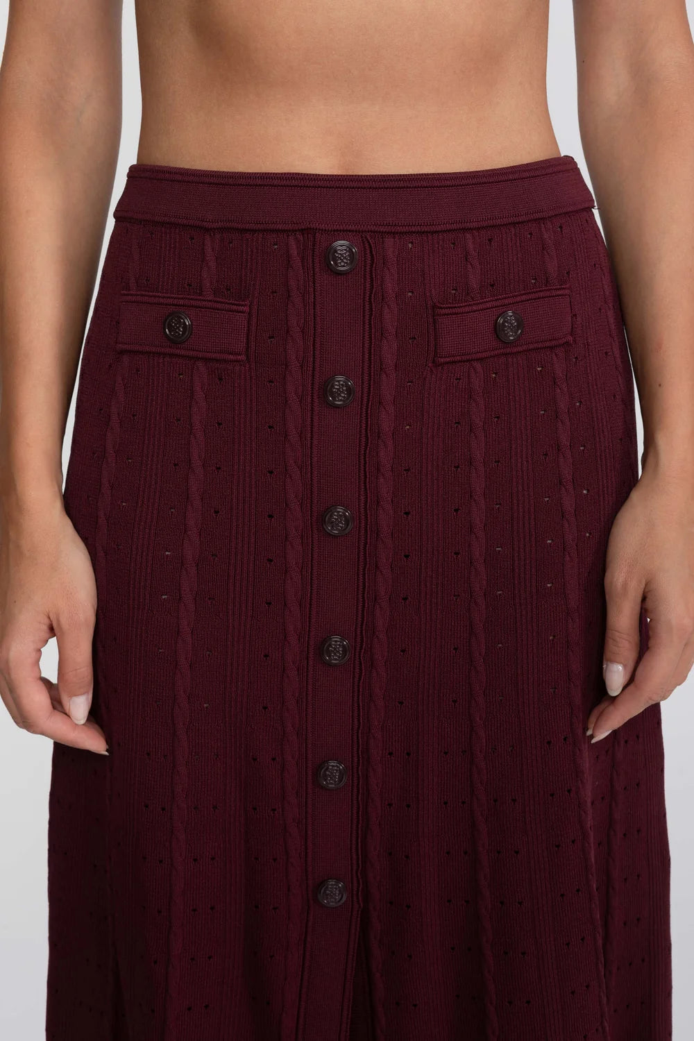 Conjunto Elegante em Tricot com Manga Curta e Saia