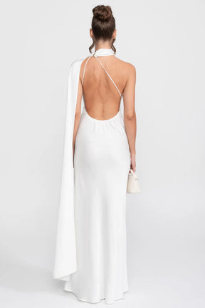 Vestido Longo Acetinado com Detalhe Torcido no Pescoço e Caimento Fluido