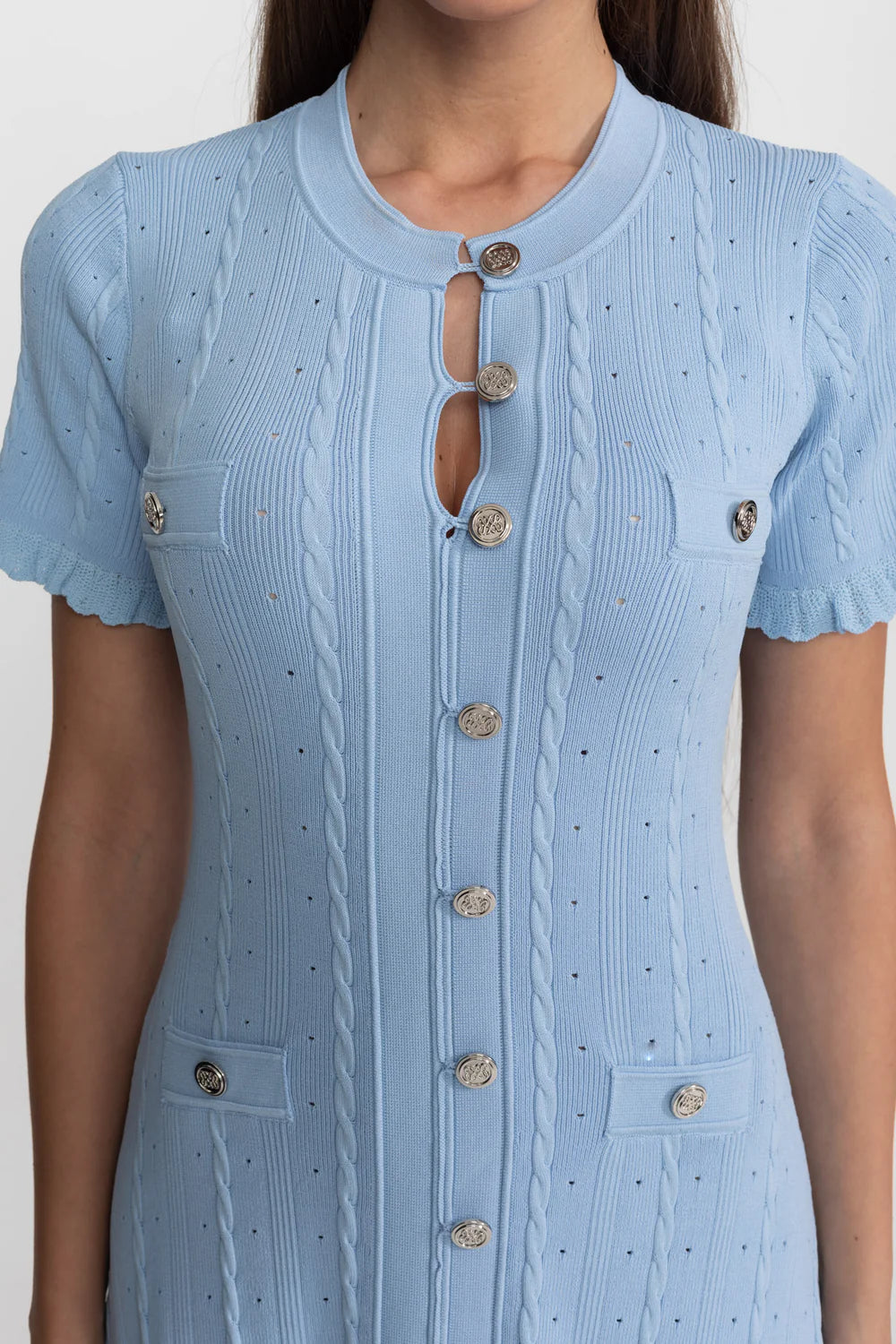 Vestido Azul Serenity em Tricô Vazado com Acabamento em Babados