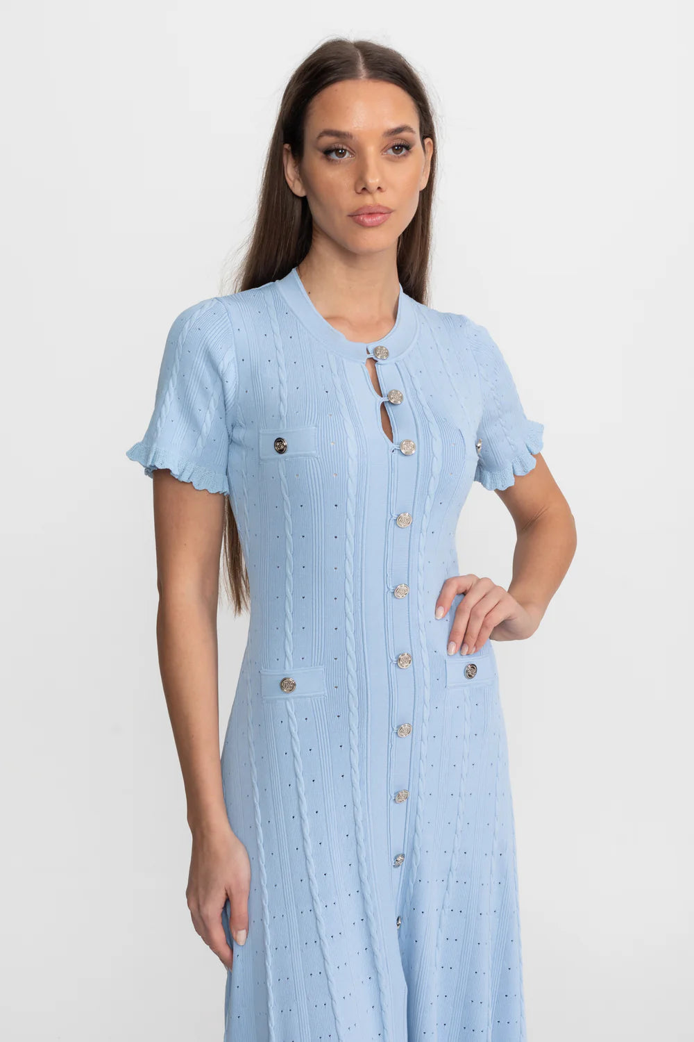 Vestido Azul Serenity em Tricô Vazado com Acabamento em Babados