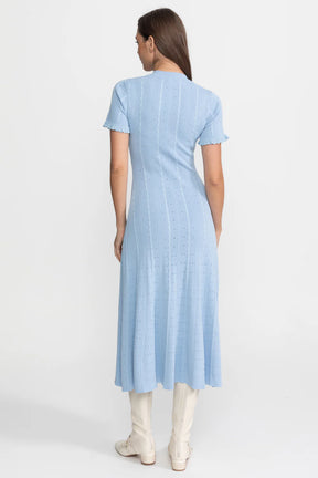 Vestido Azul Serenity em Tricô Vazado com Acabamento em Babados
